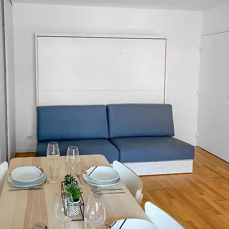 L'eclat De Proche Serris