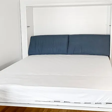 L'eclat De Proche * Serris